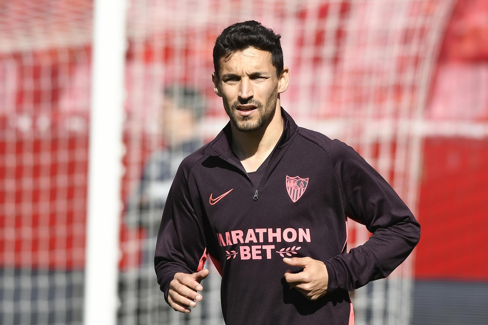 Jesús Navas, durante una sesión de entrenamiento del Sevilla FC.