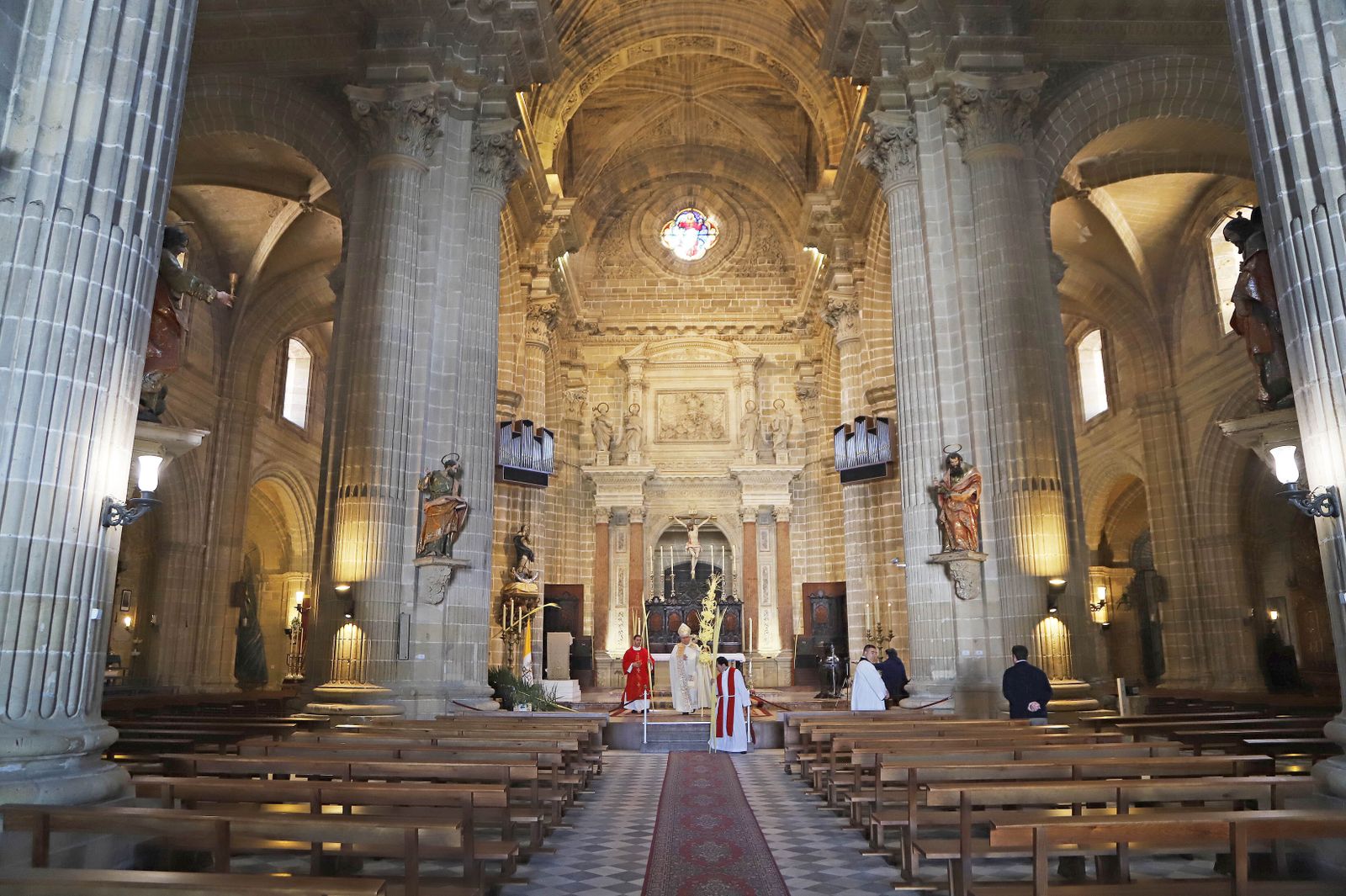 Coronavirus, imágenes del Domingo de Ramos en Jerez