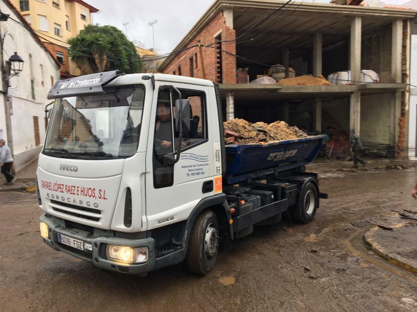 Imágenes de los destrozos que ha provocado el paso de Elsa por el pueblo de Nerva