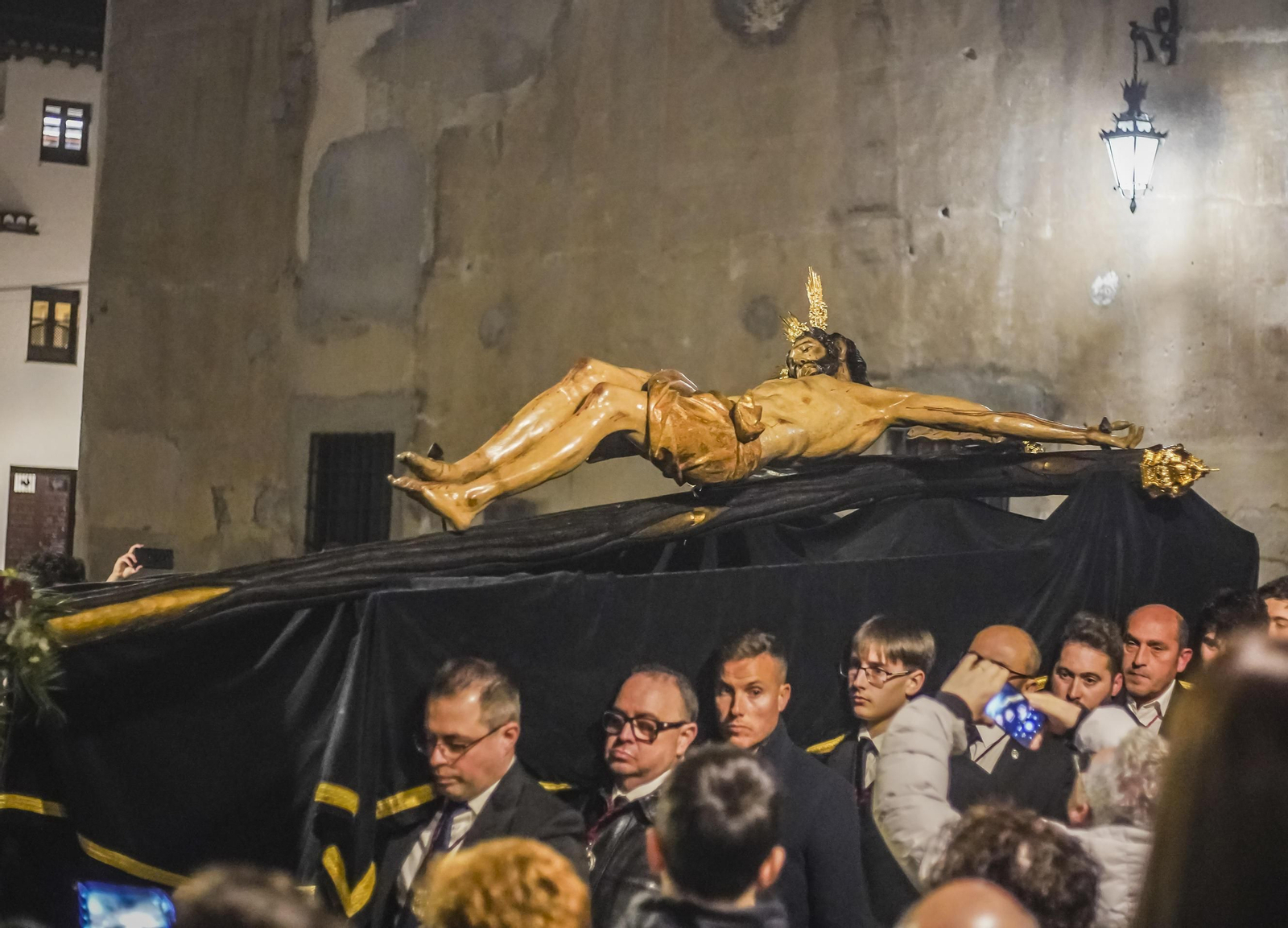 Cuaresma en Granada: vía crucis con el Cristo de los Favores
