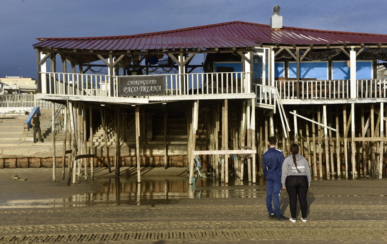 Comienza las obras de regeneración de arena en Matalascañas