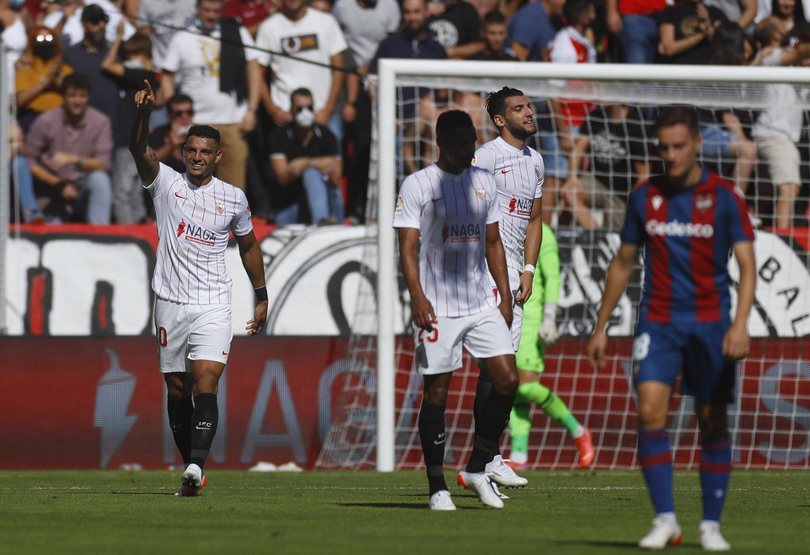Las imágenes del Sevilla-Levante