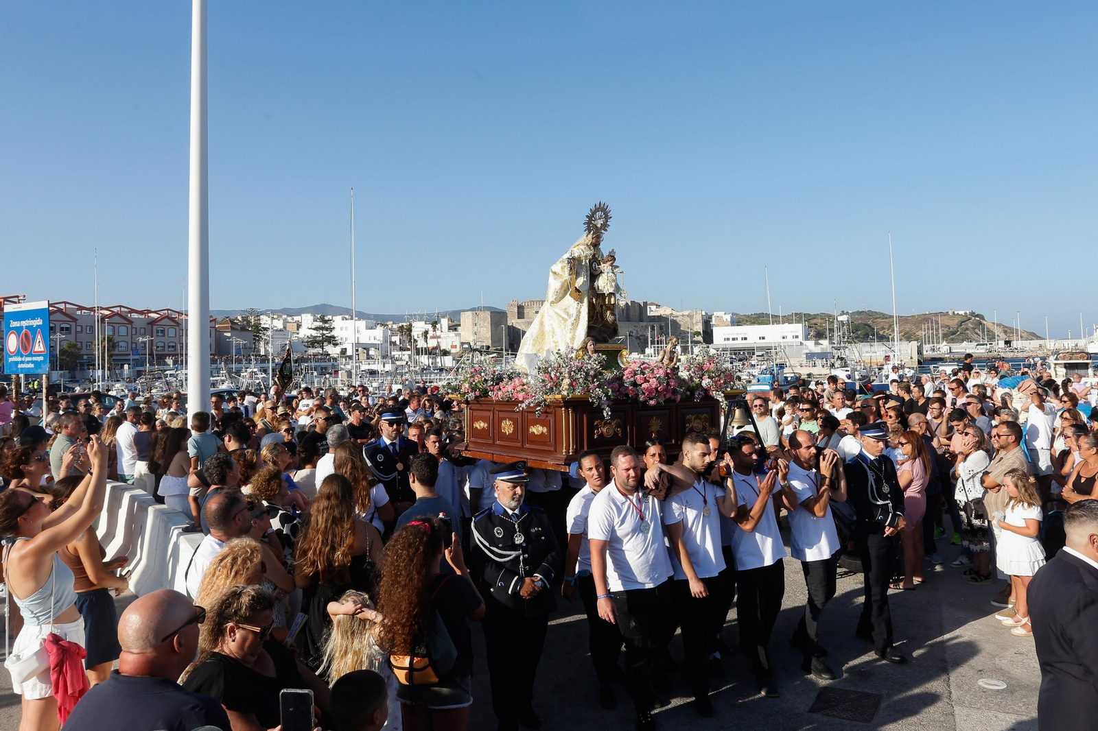 Fotos de la procesión de la Virgen del Carmen en Tarifa