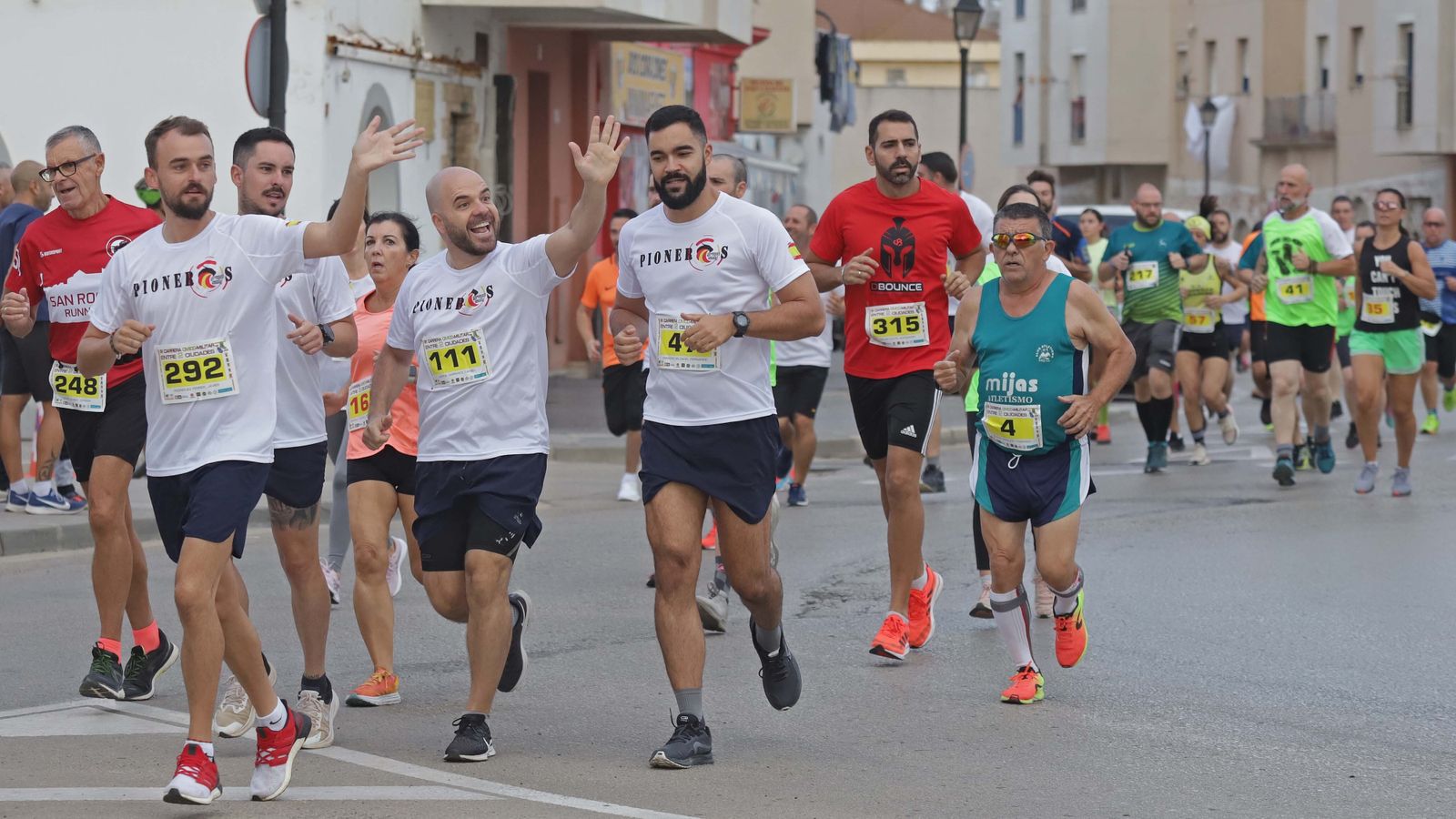 Fotos de la IX Carrera Cívico Militar 'Entre Dos Ciudades'