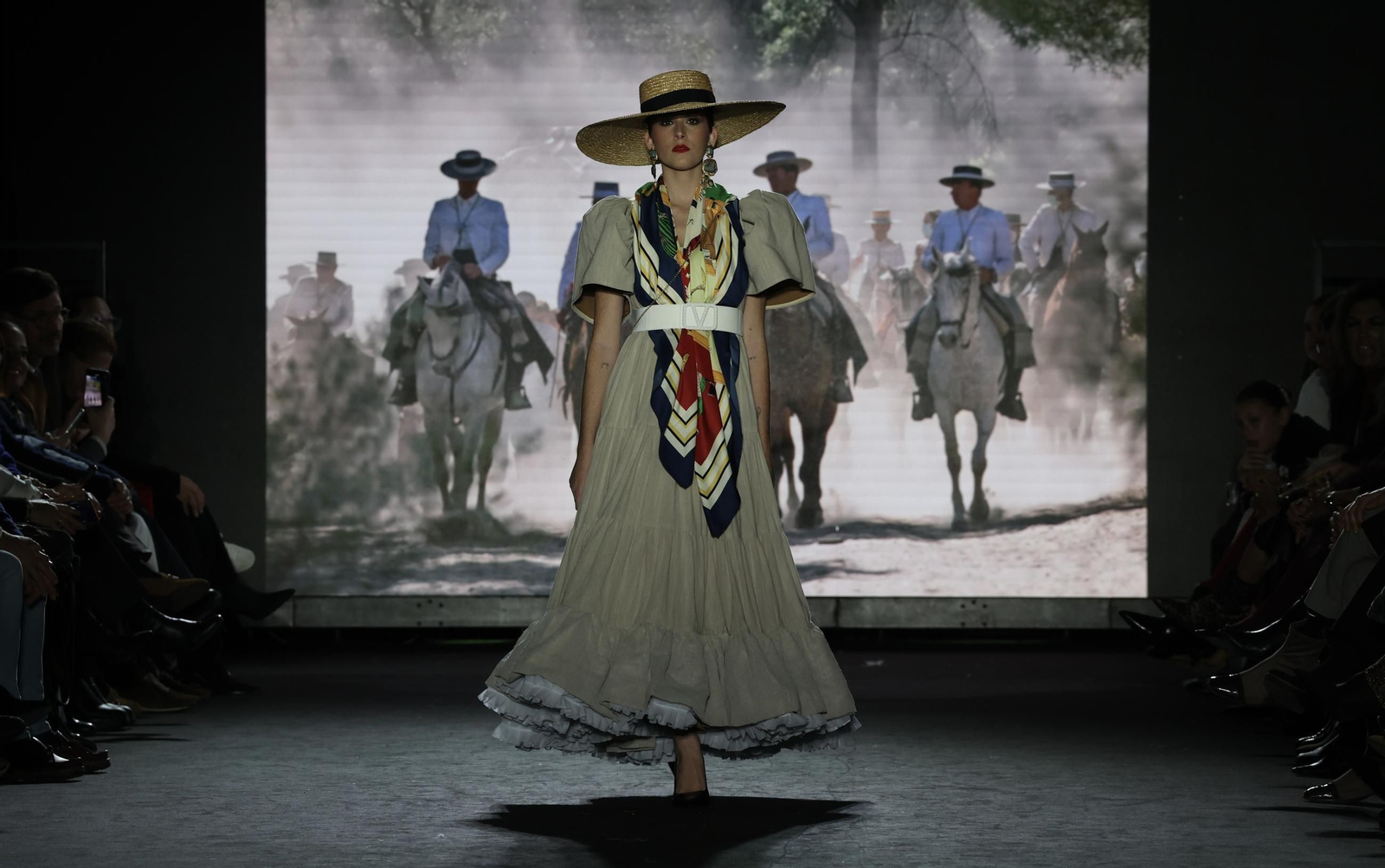 Desfile de la Hermandad del Rocio de Huelva en We Love Flamenco 2025, todas las fotos