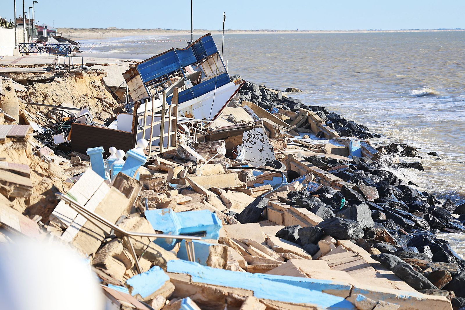 Las dramáticas fotografías del estado de las playas de Matalascañas tras el paso del temporal