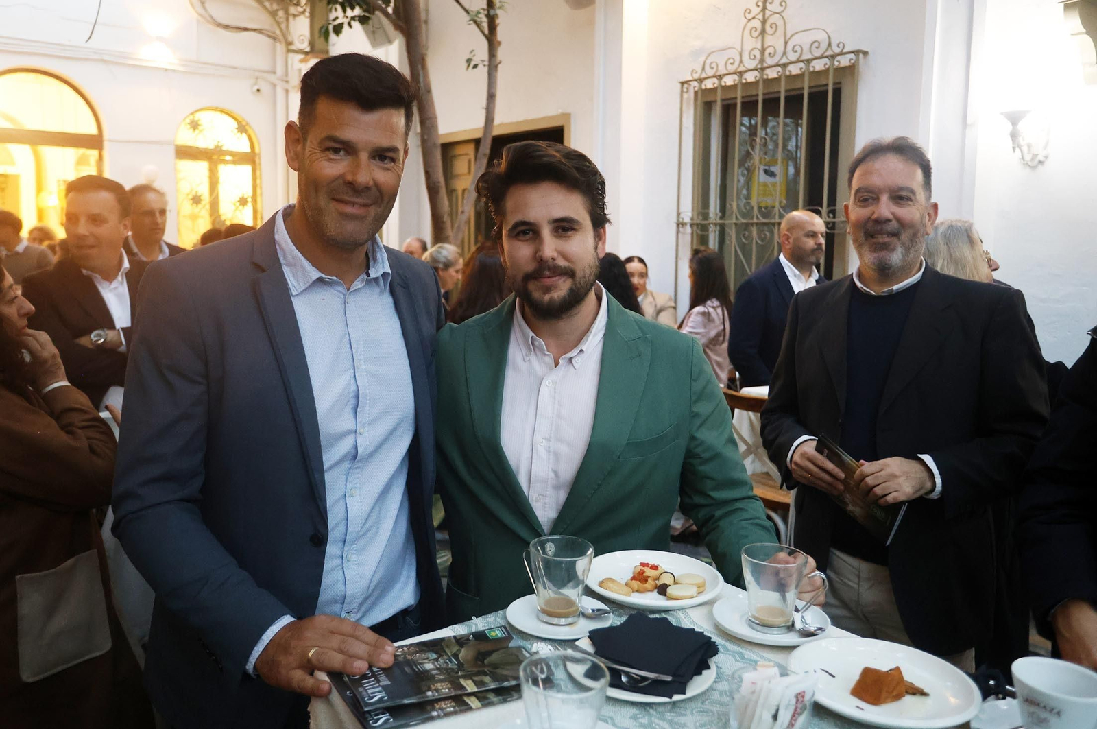 Imágenes de la presentación de "La Guía de Semana Santa de Huelva y Provincia" de Huelva Información