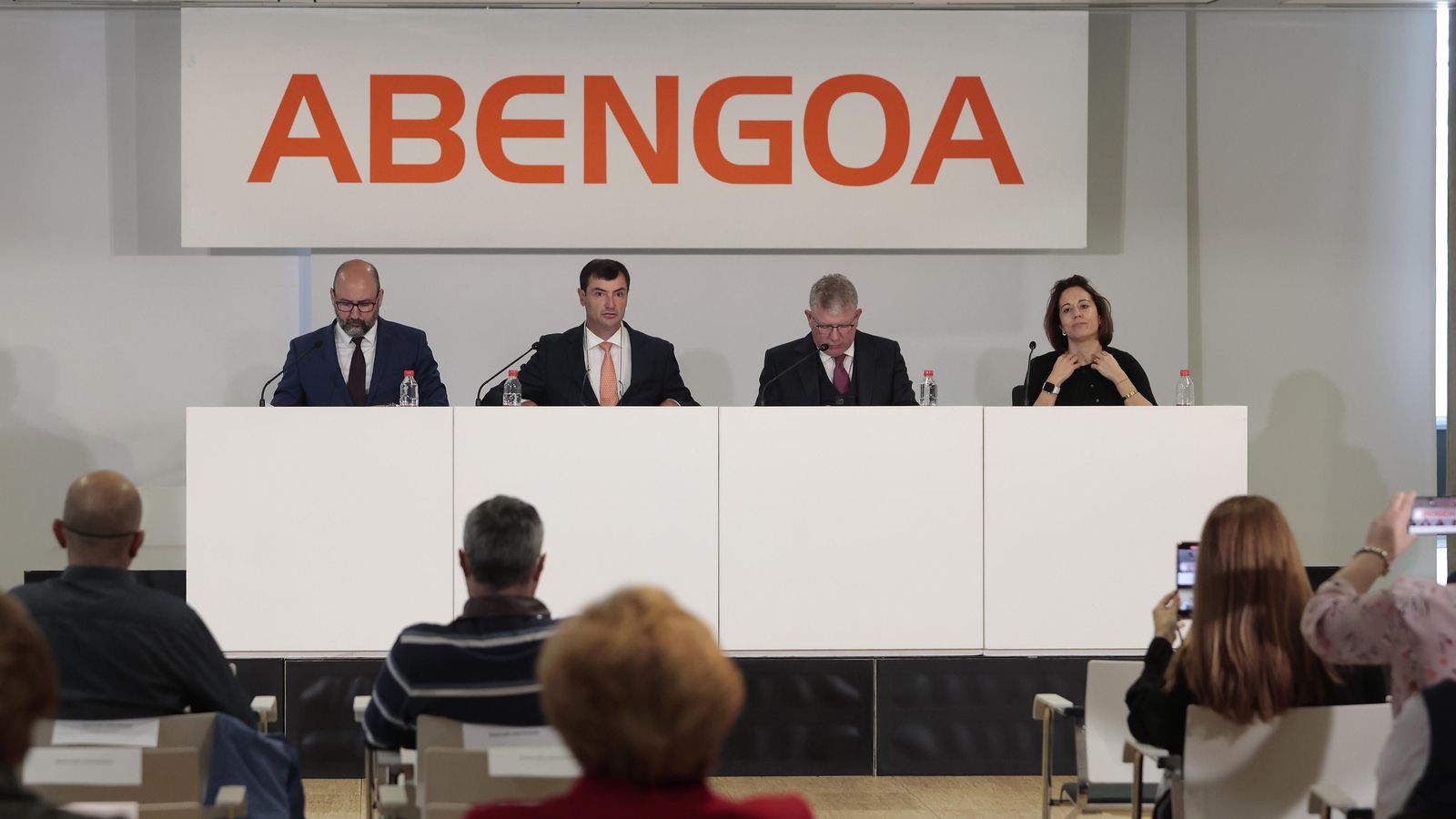 El consejo de Abengoa SA, en la última junta general ordinaria, presidida por Clemente Fernández.