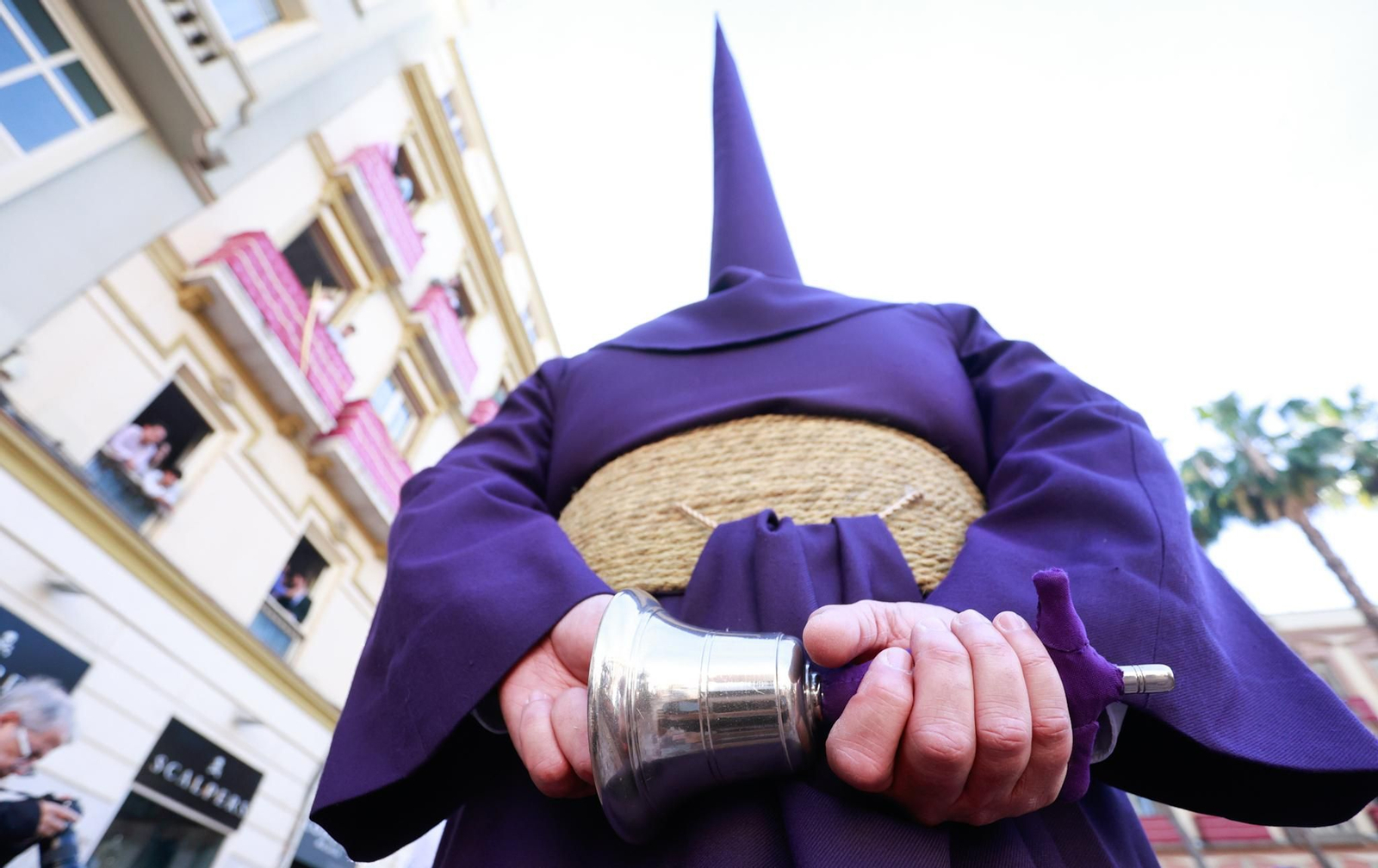 Las fotos de la procesión de Pasión el Lunes Santo en Málaga