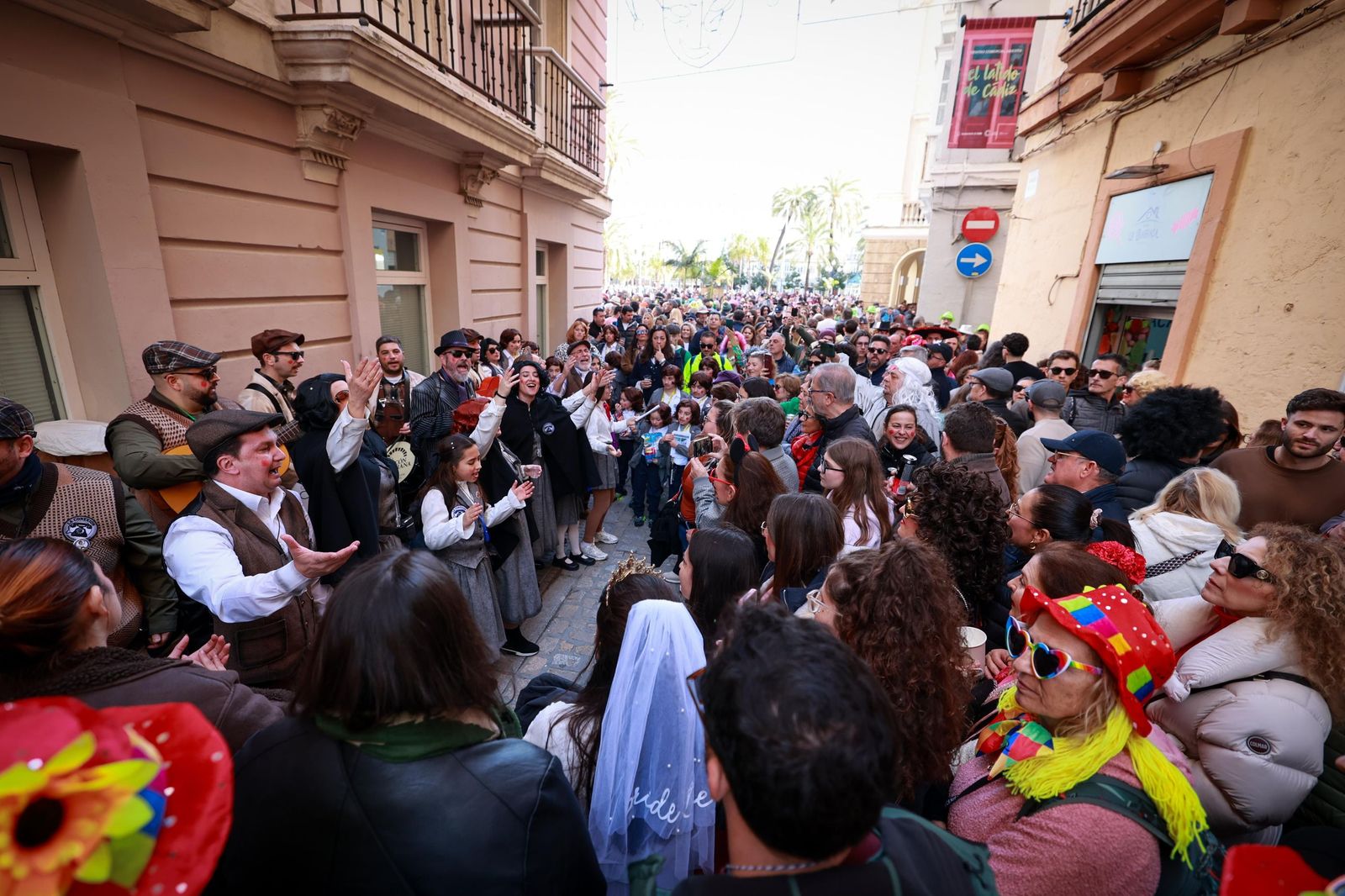 Las mejores imágenes del domingo de Carnaval de Cádiz 2026