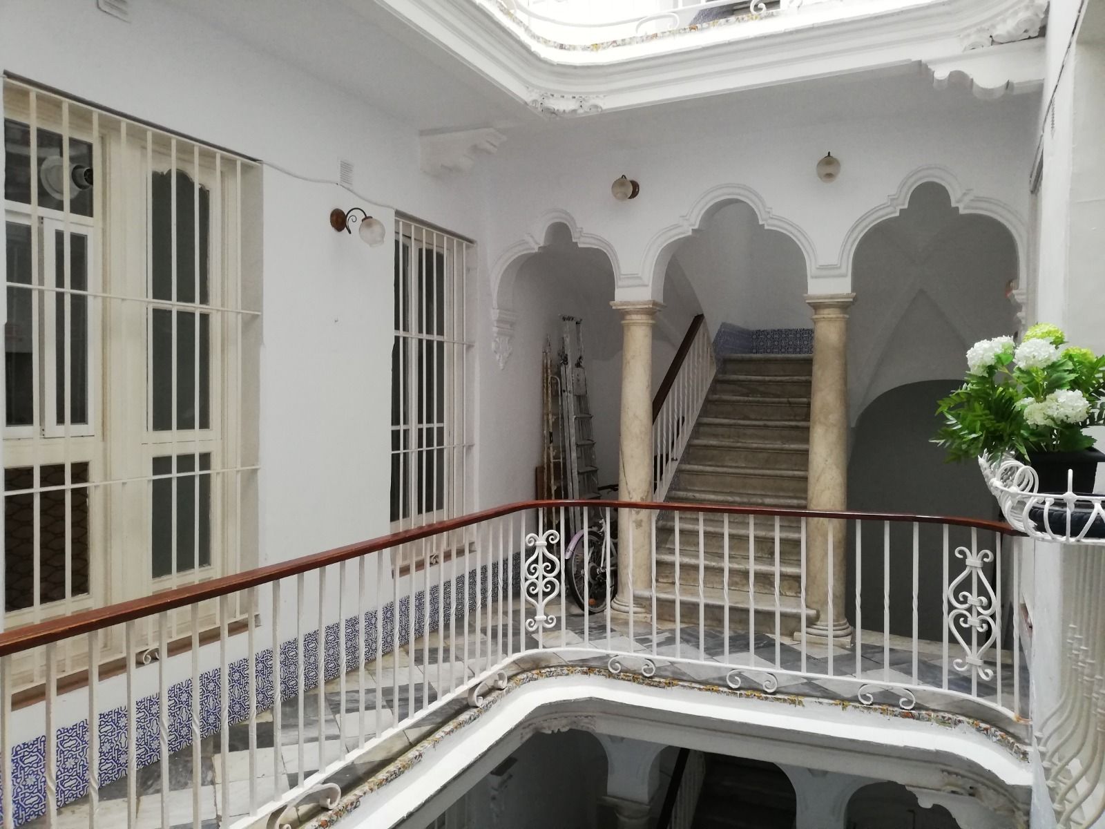 Patio interior de la vivienda de Javier de Burgos