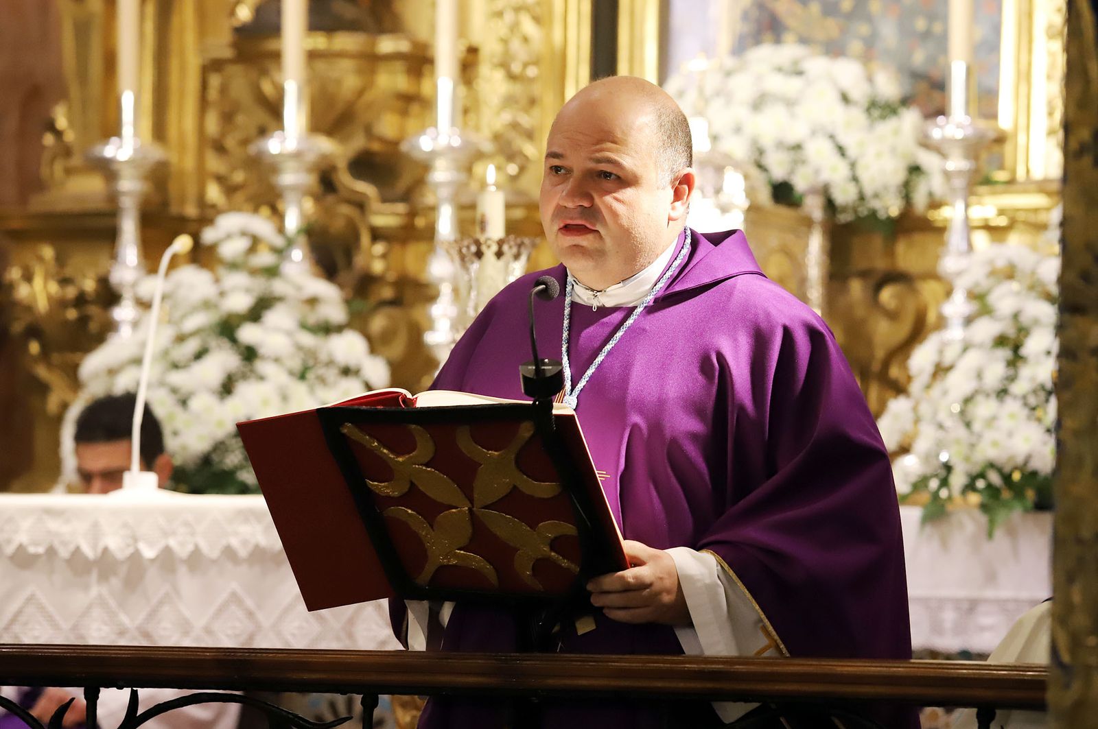 Imágenes del funeral de Bienvenido González, hermano mayor de la Cinta