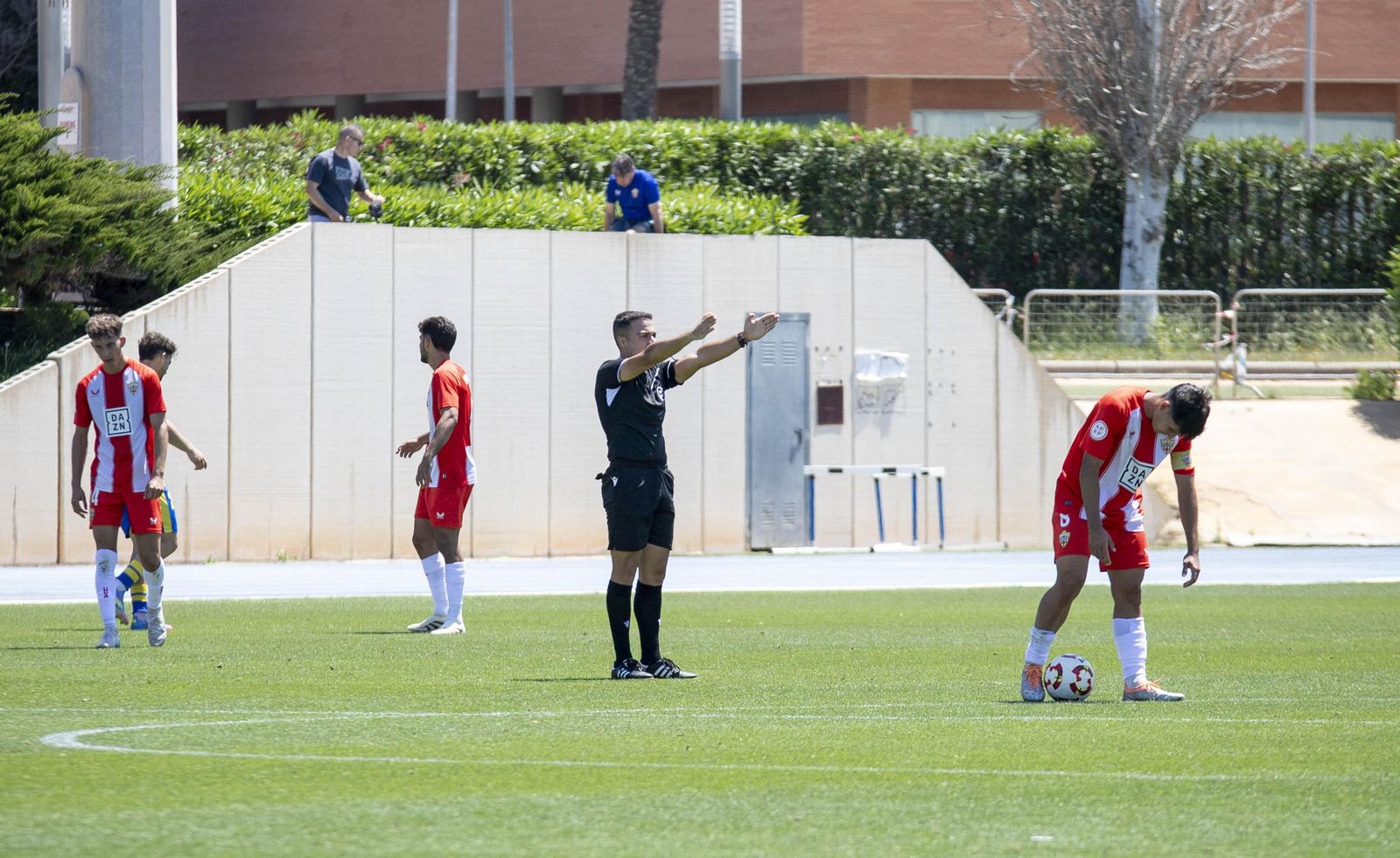 Partido de Segunda RFEF entre el Almería B y el Cádiz Mirandilla