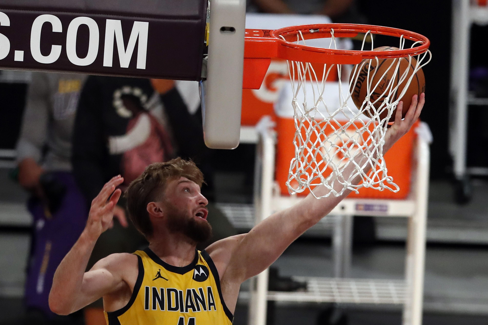 Las fotos de Domas Sabonis en el Los Angeles Lakers-Indiana Pacers Las fotos de Domas Sabonis en el Los Angeles Lakers-Indiana Pacers