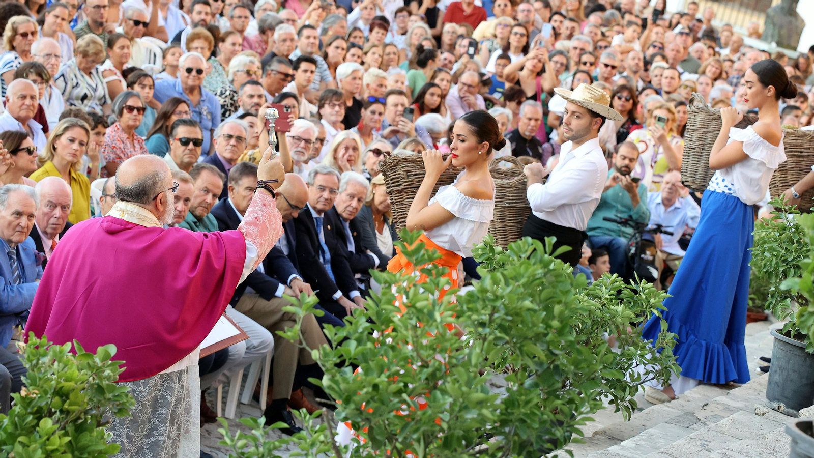 Tradicional Pisa de la Uva en la Catedral de Jerez 2023