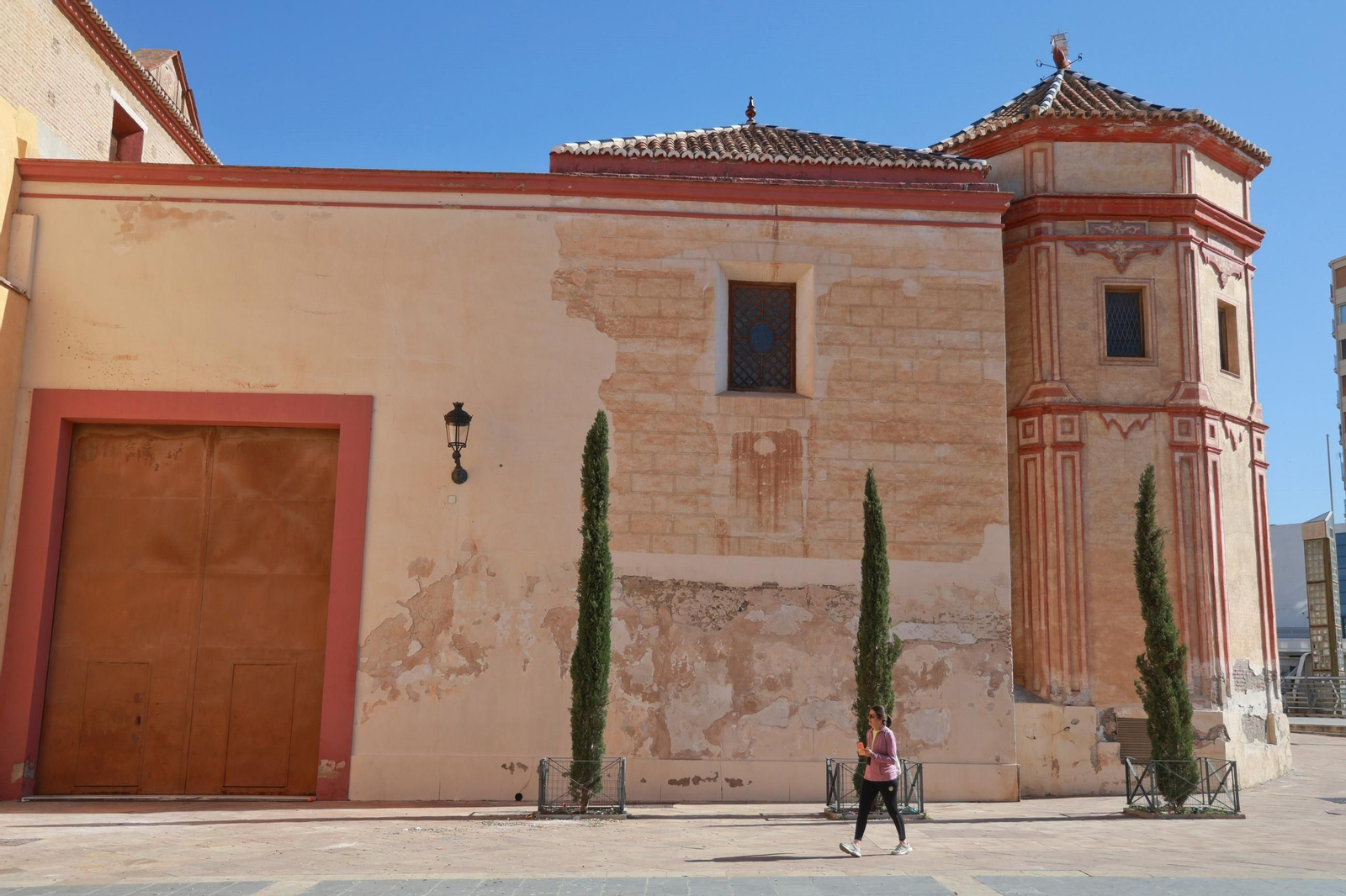 Las fotos de las humedades de la iglesia de Santo Domingo