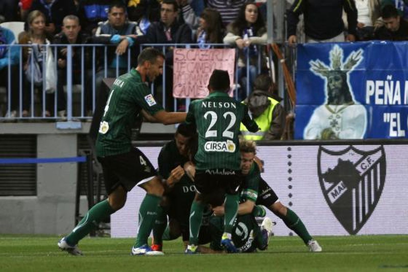 El Betis vence al Málaga en La Rosaleda (0-2). / Reuters