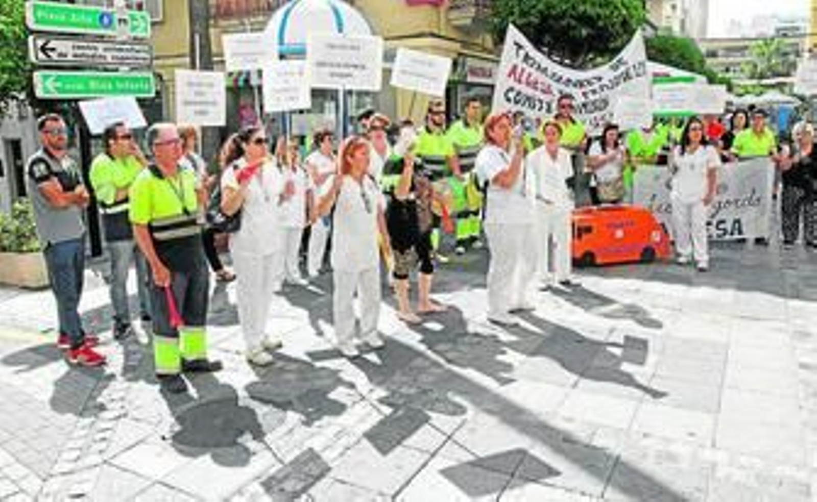 Imagen de la protesta de los trabajadores de Algesa de ayer.