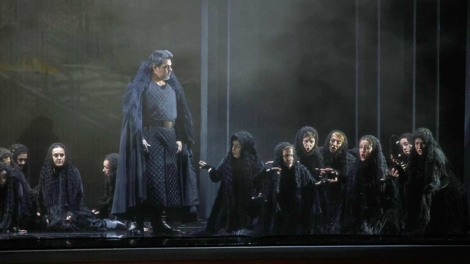 Imágenes de la ópera Macbeth en el Teatro Villamarta de Jerez