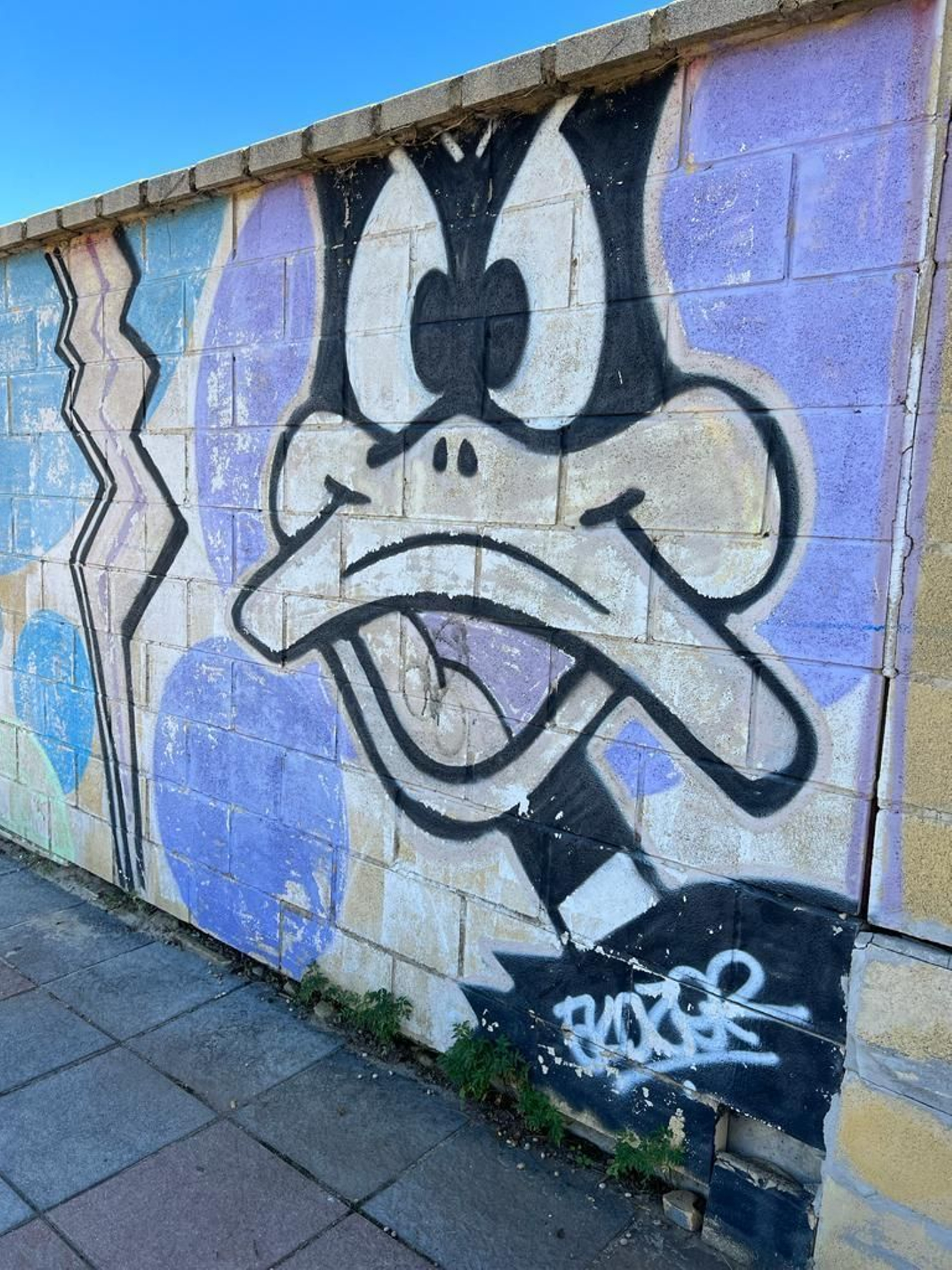 Grafitis, el arte callejero que se esconde en las calles de Algeciras