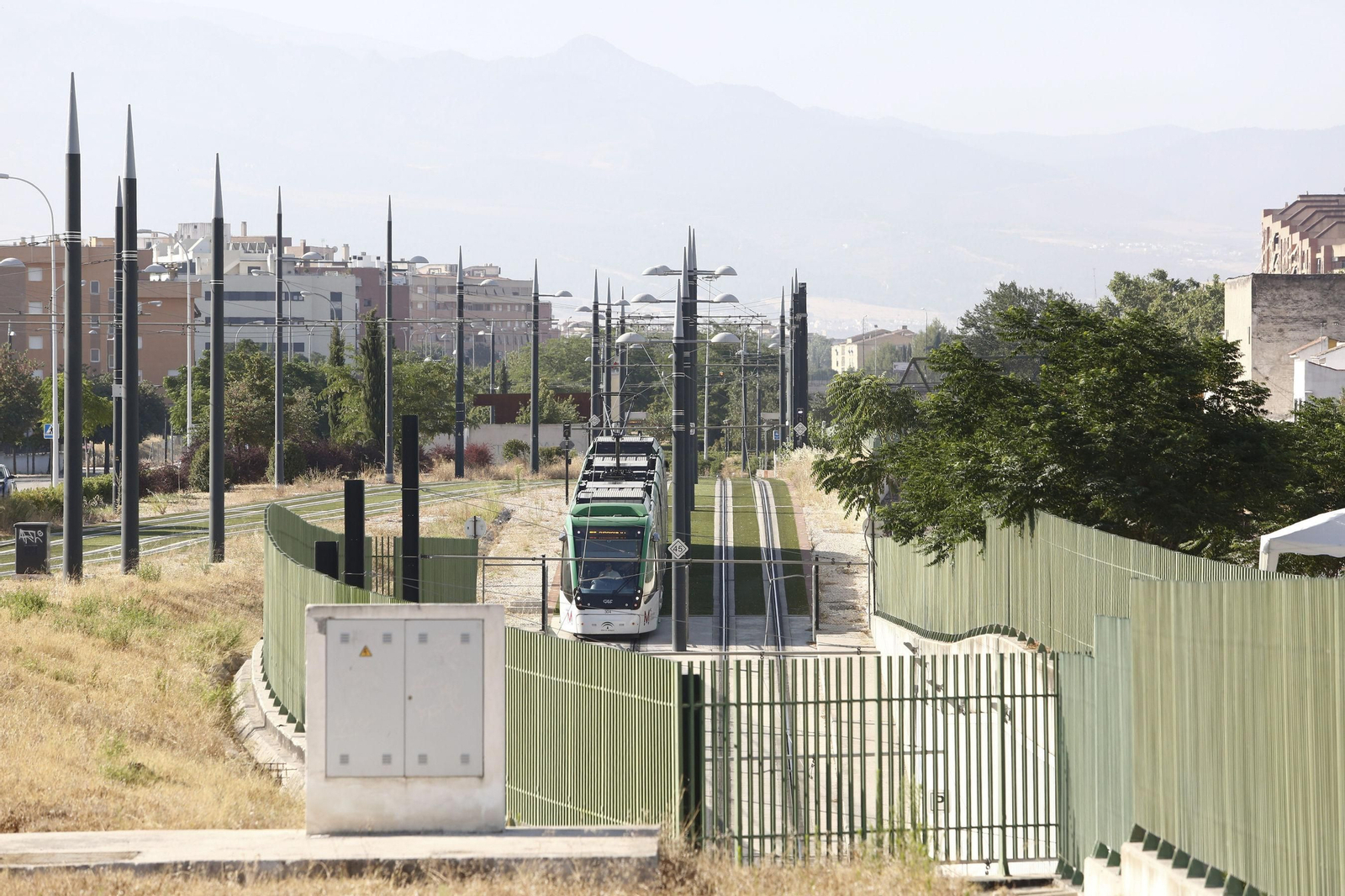 El Metro, por el Cerrillo de Maracena