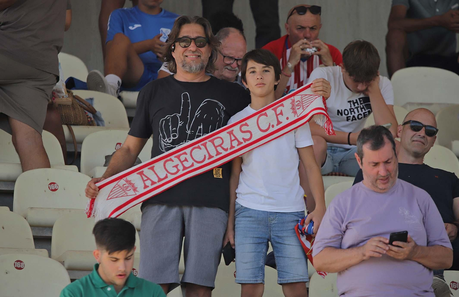 Búscate en el Nuevo Mirador durante el Algeciras - Alcorcón de Primera Federación