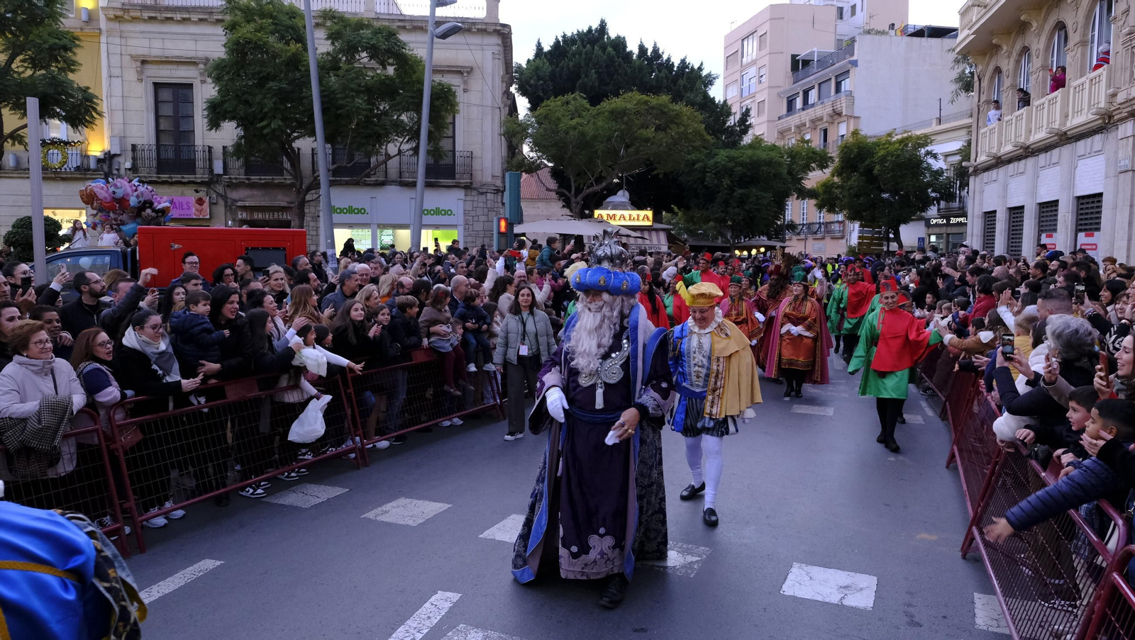 La Cabalgata de Reyes Magos de Almería, en imágenes