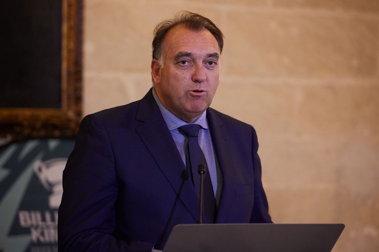 Las fotos de la Copa Billie Jean King con el alcalde jugando al tenis