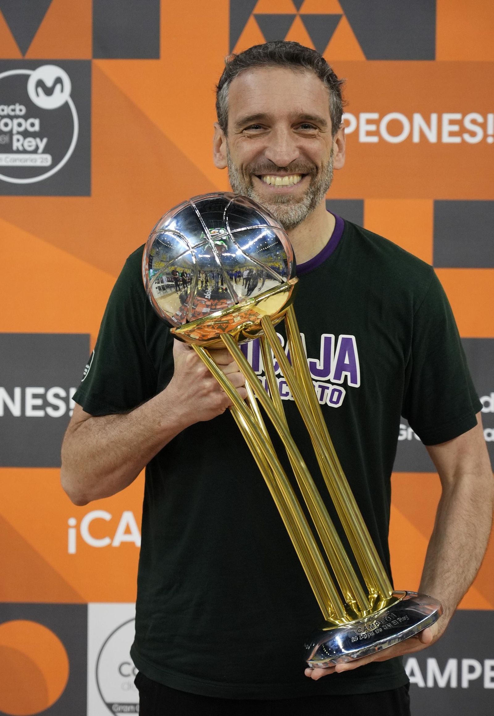 La sesión de fotos oficial del Unicaja campeón