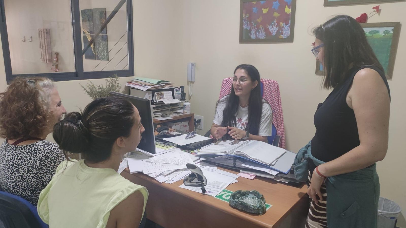 Una de las entrevistas en las que Fundación TAU ha prestado asesoramiento social y jurídico.