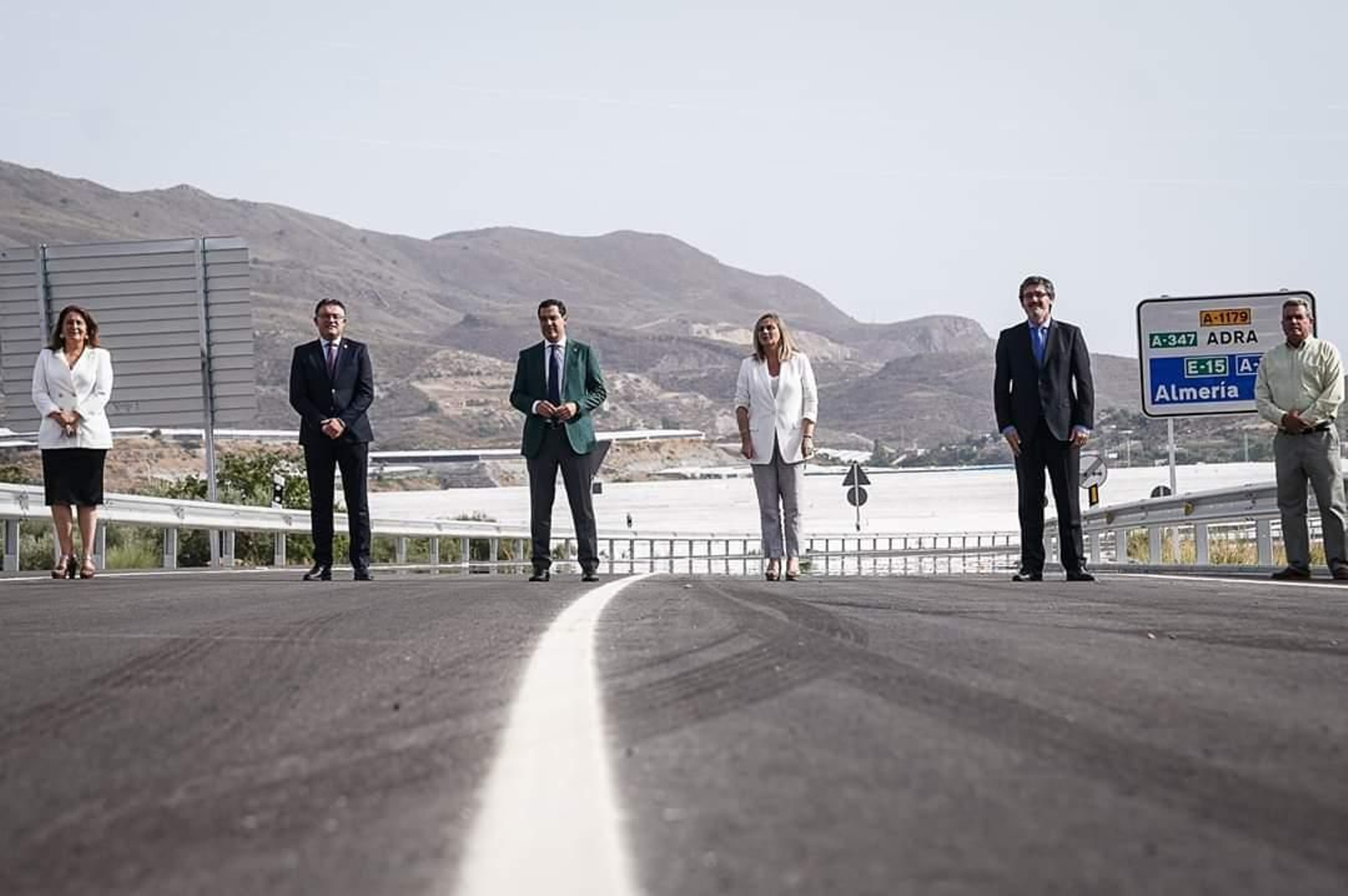 El alcalde junto al presidente de la Junta en la jornada de ayer,