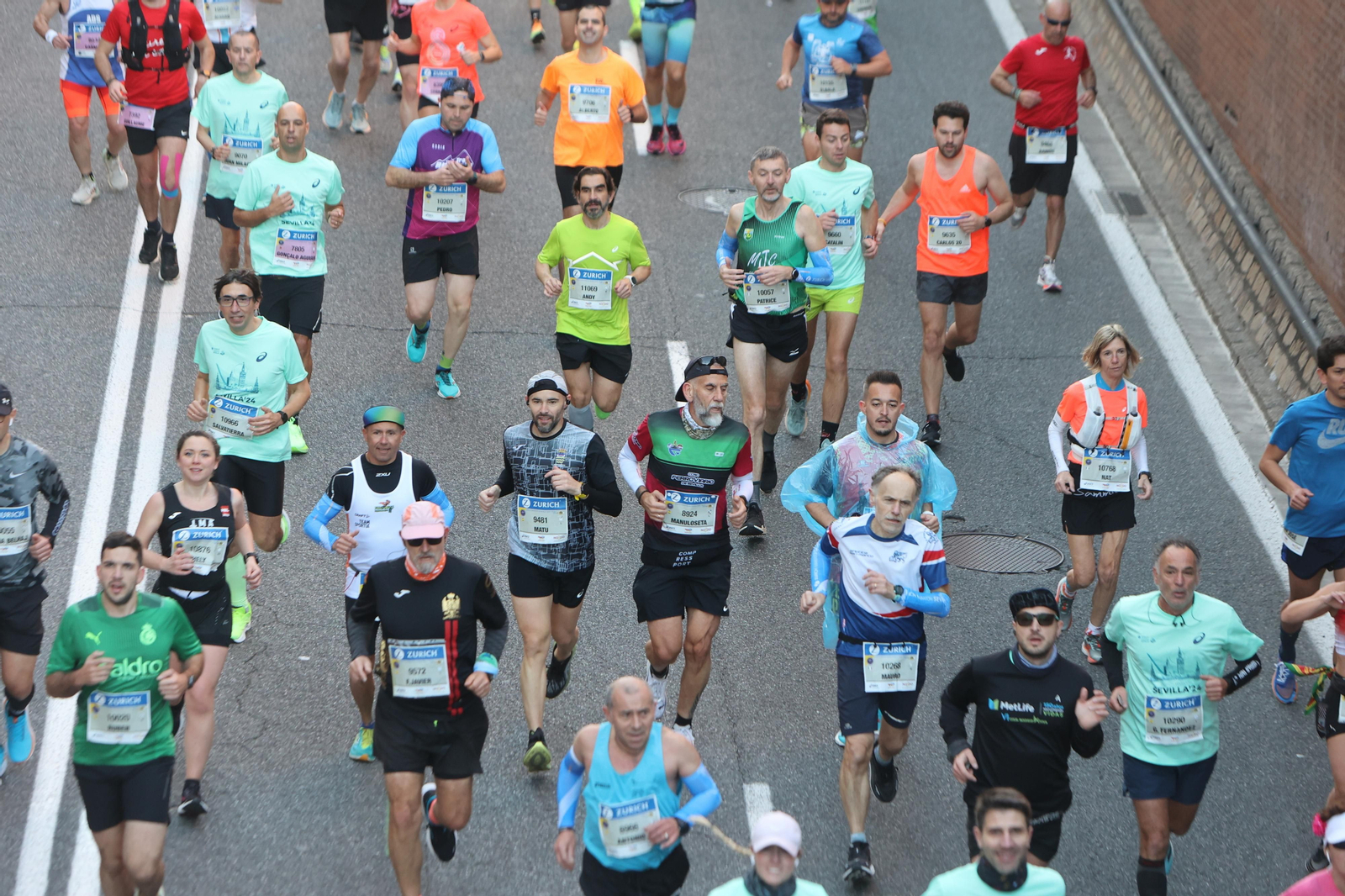 Búscate en la Zurich maratón de Sevilla