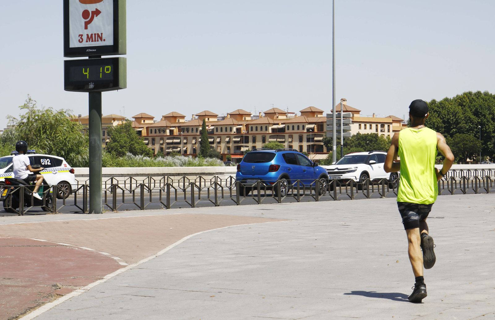 Un sábado en Córdoba en alerta naranja por calor, en imágenes