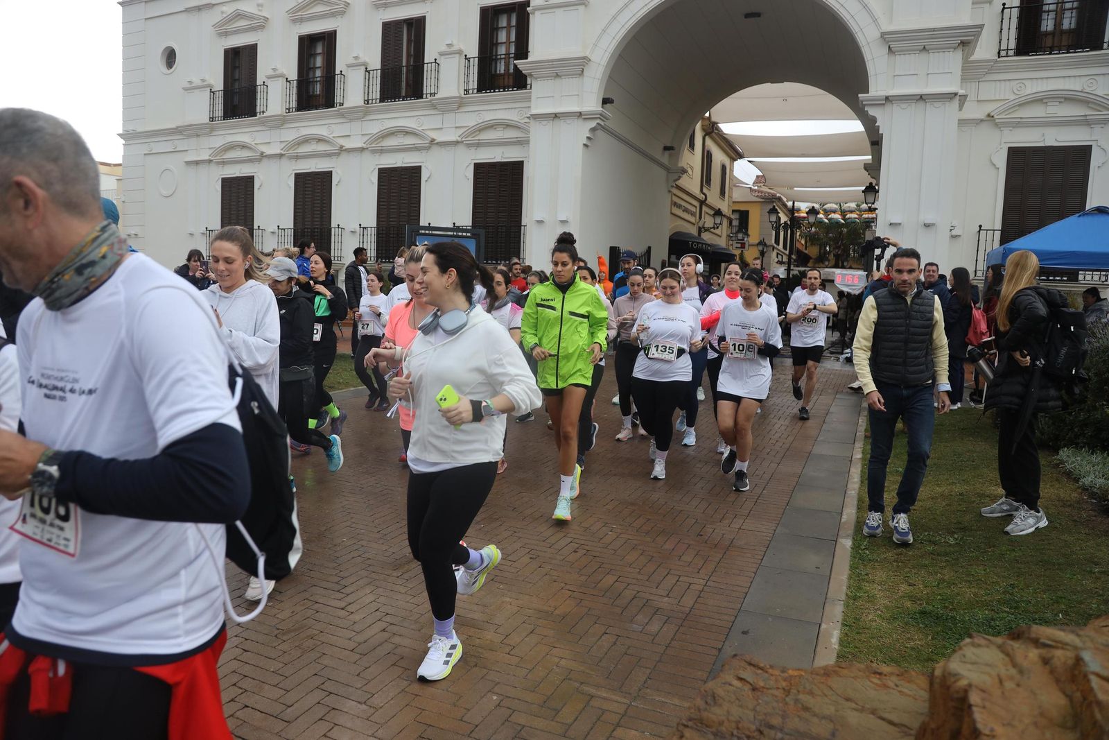 La Carrera por el Día Internacional de la Mujer en Málaga, en fotos