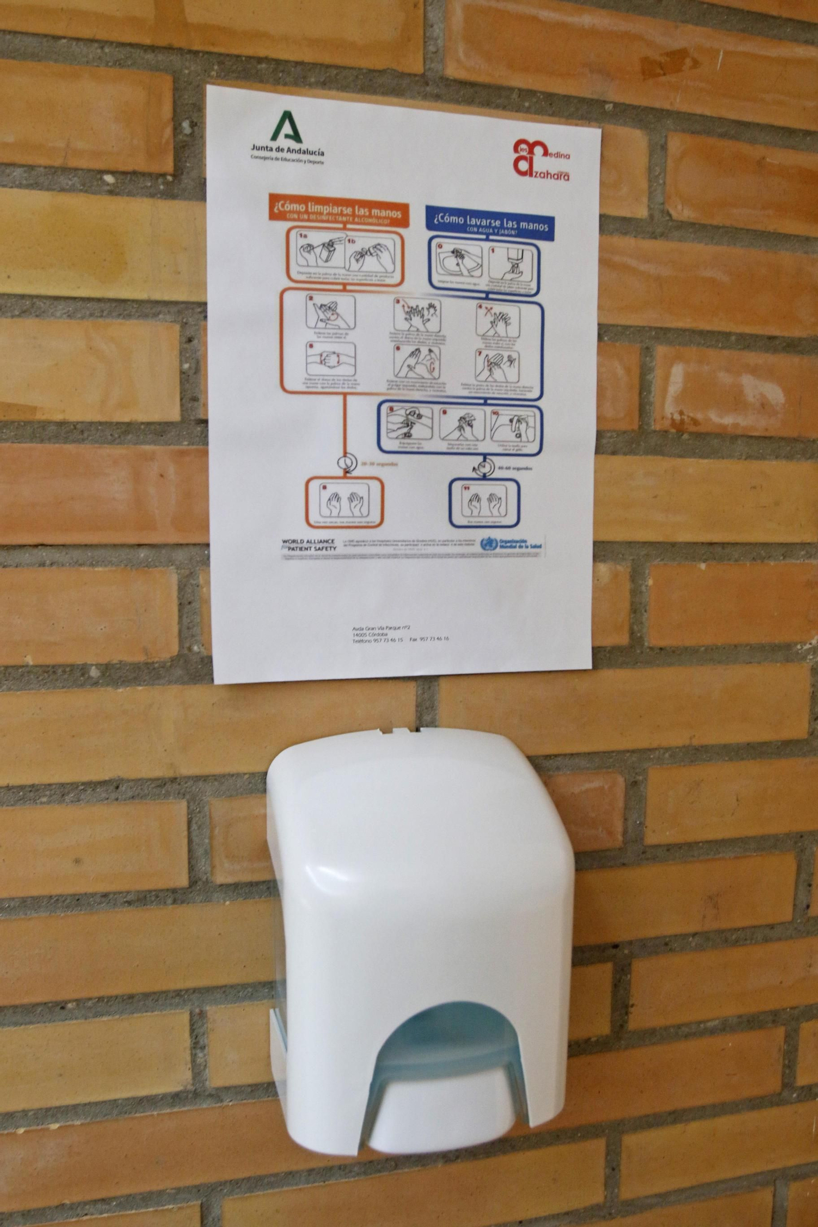 La vuelta al instituto en Córdoba en un curso marcado por el covid-19, en fotos