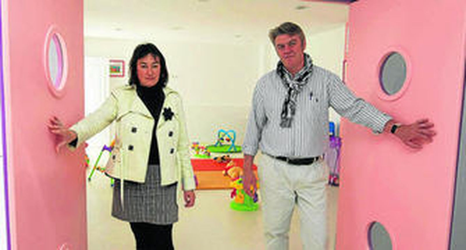 Sonia Bergantiños y Francisco Zamarrón, directores del centro, cuentan con una amplia trayectoria en el campo de la educación.