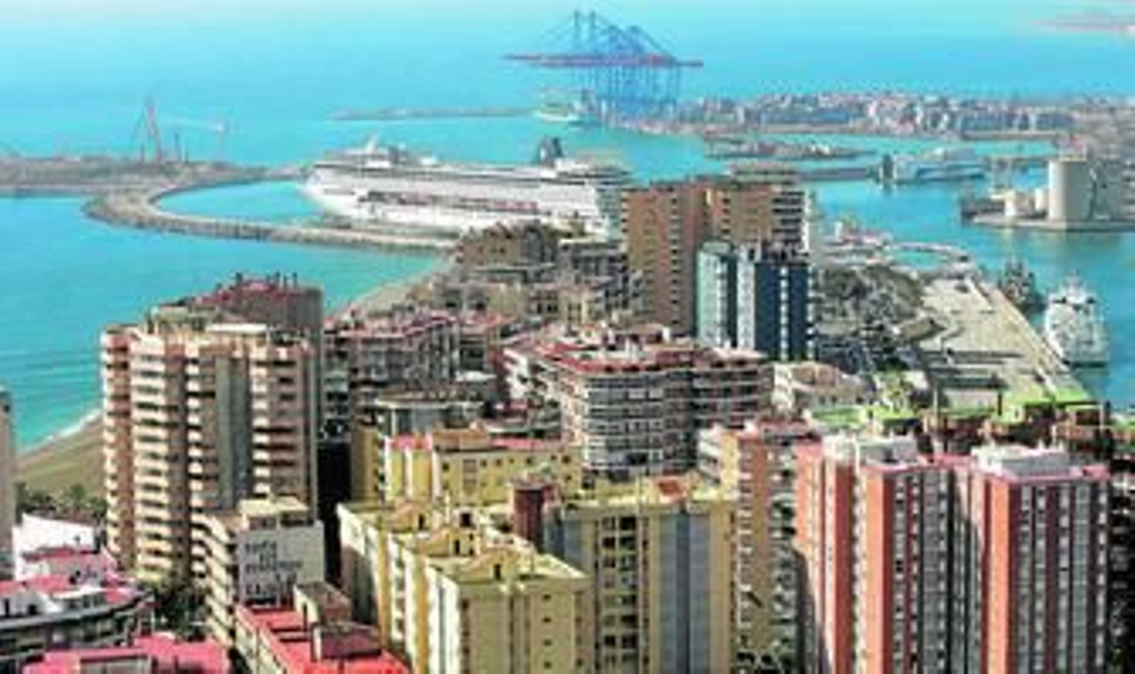 Vista de Málaga desde el Monte Gibralfaro.