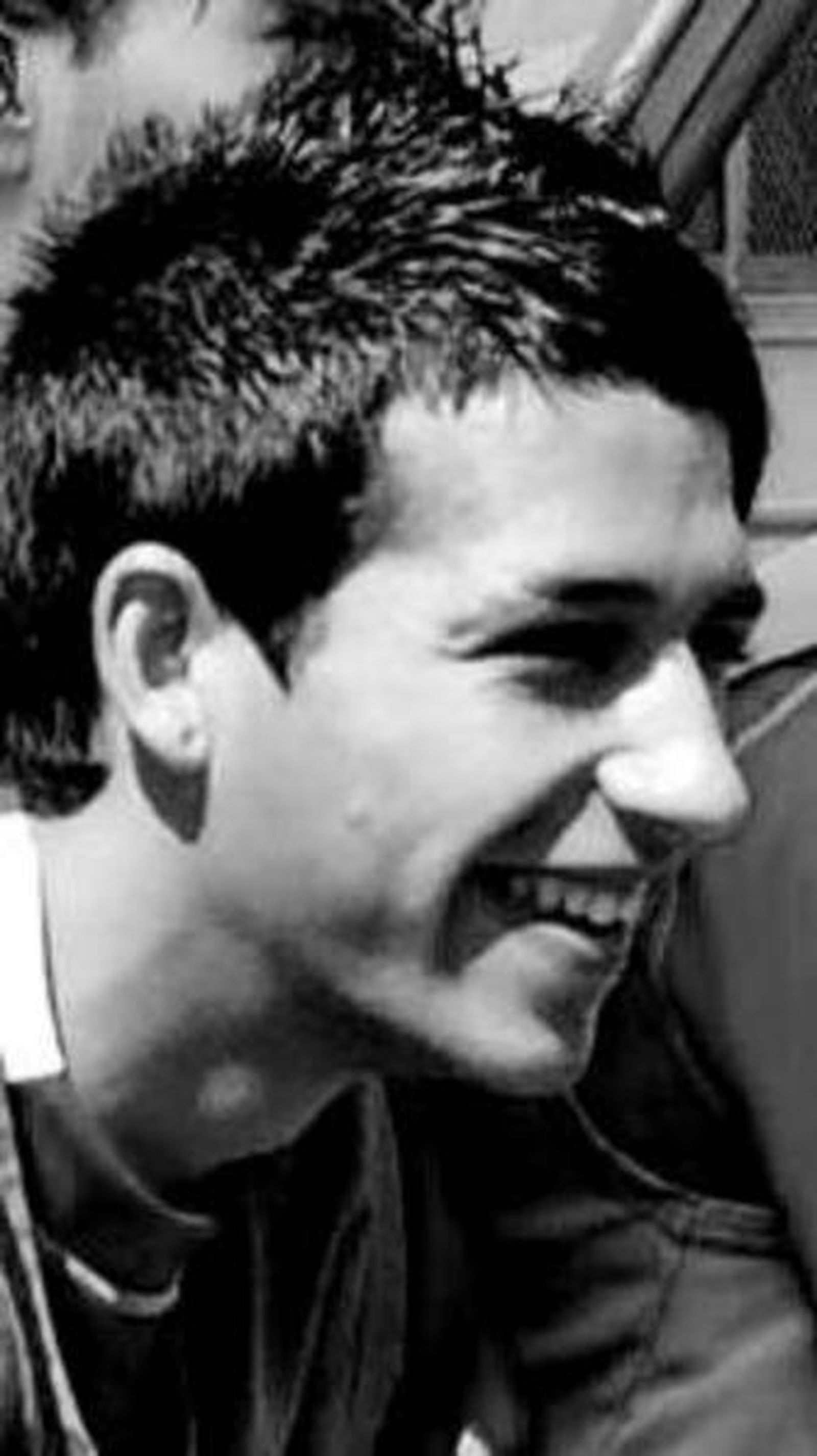 Jonathan, objetivo rojillo.