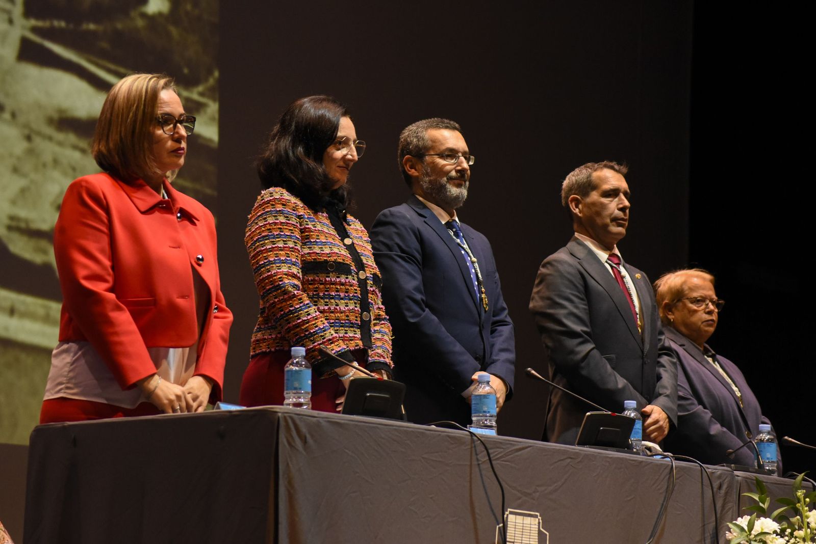 Fotos del Pleno extraordinario de entrega de honores y distinciones por el 156 aniversario de La Línea