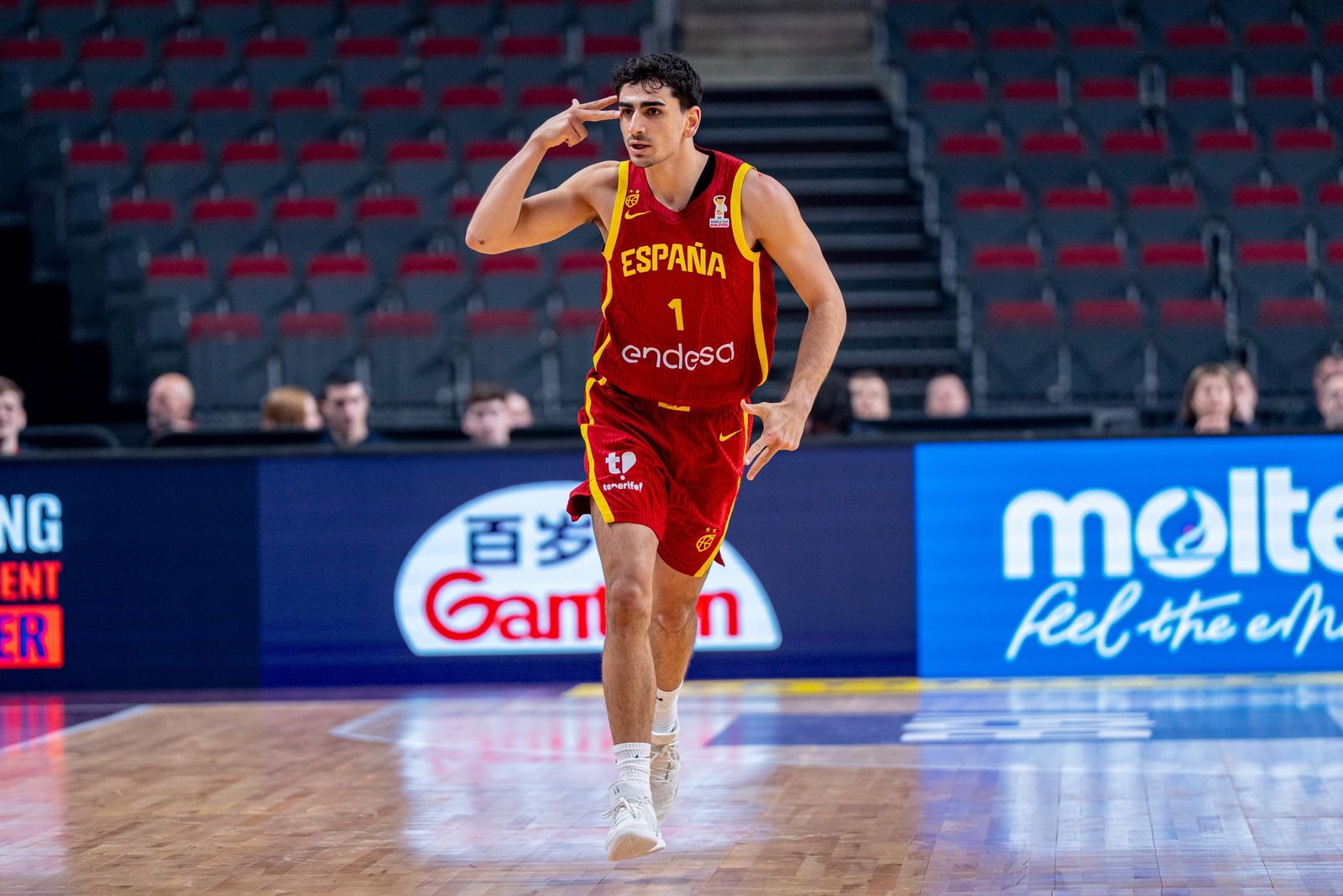 Las mejores fotos del Ucrania-España de baloncesto