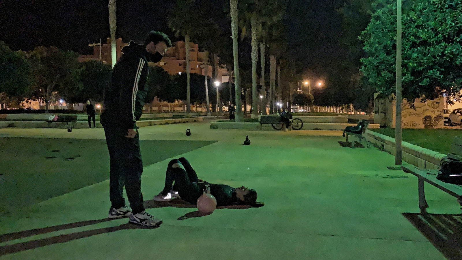 Fotogalería de los gimnasios urbanos en los parques de Almería.