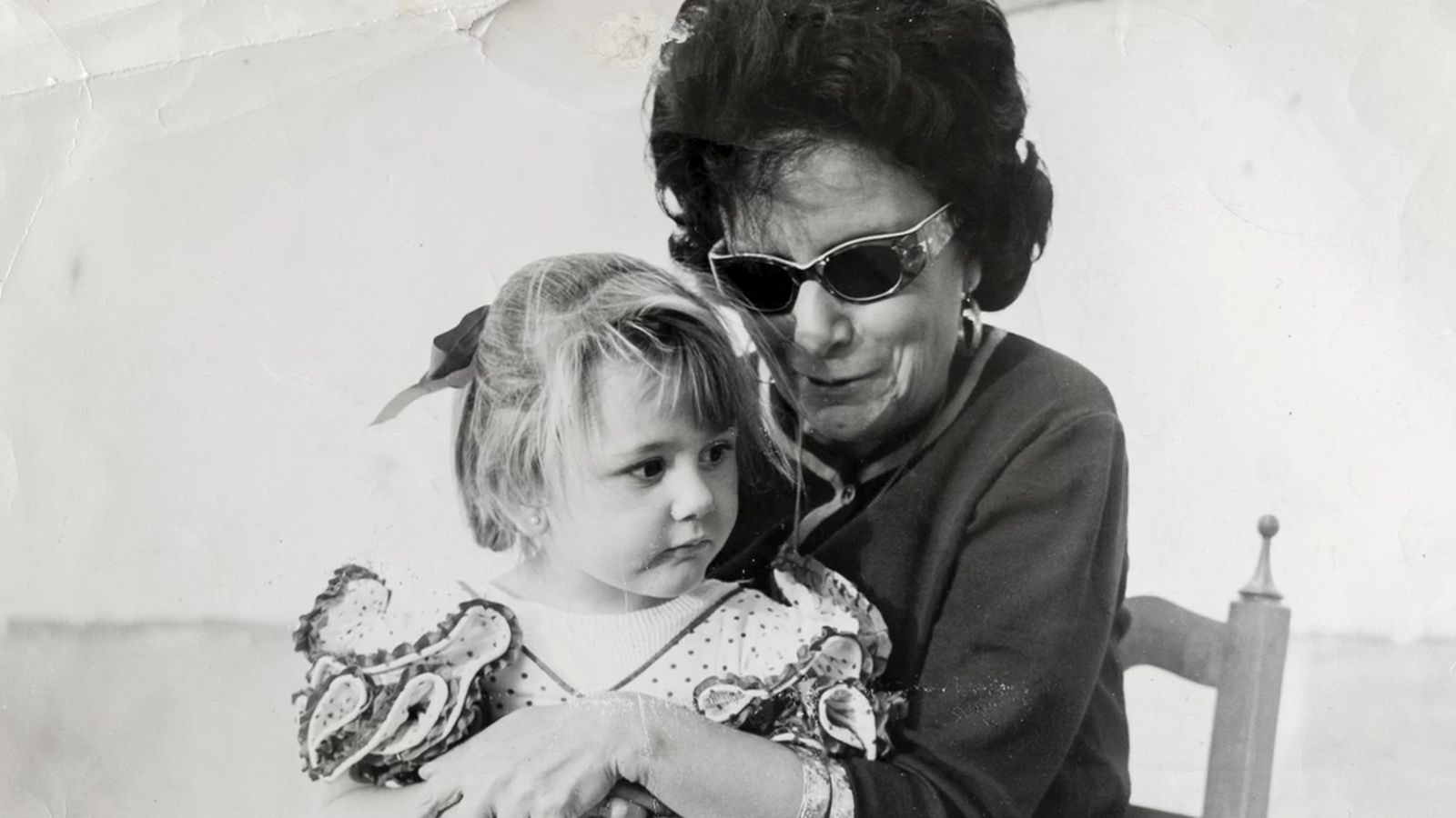 Fotograma de la Niña de la Puebla del documental 'Acuérdate de mí'