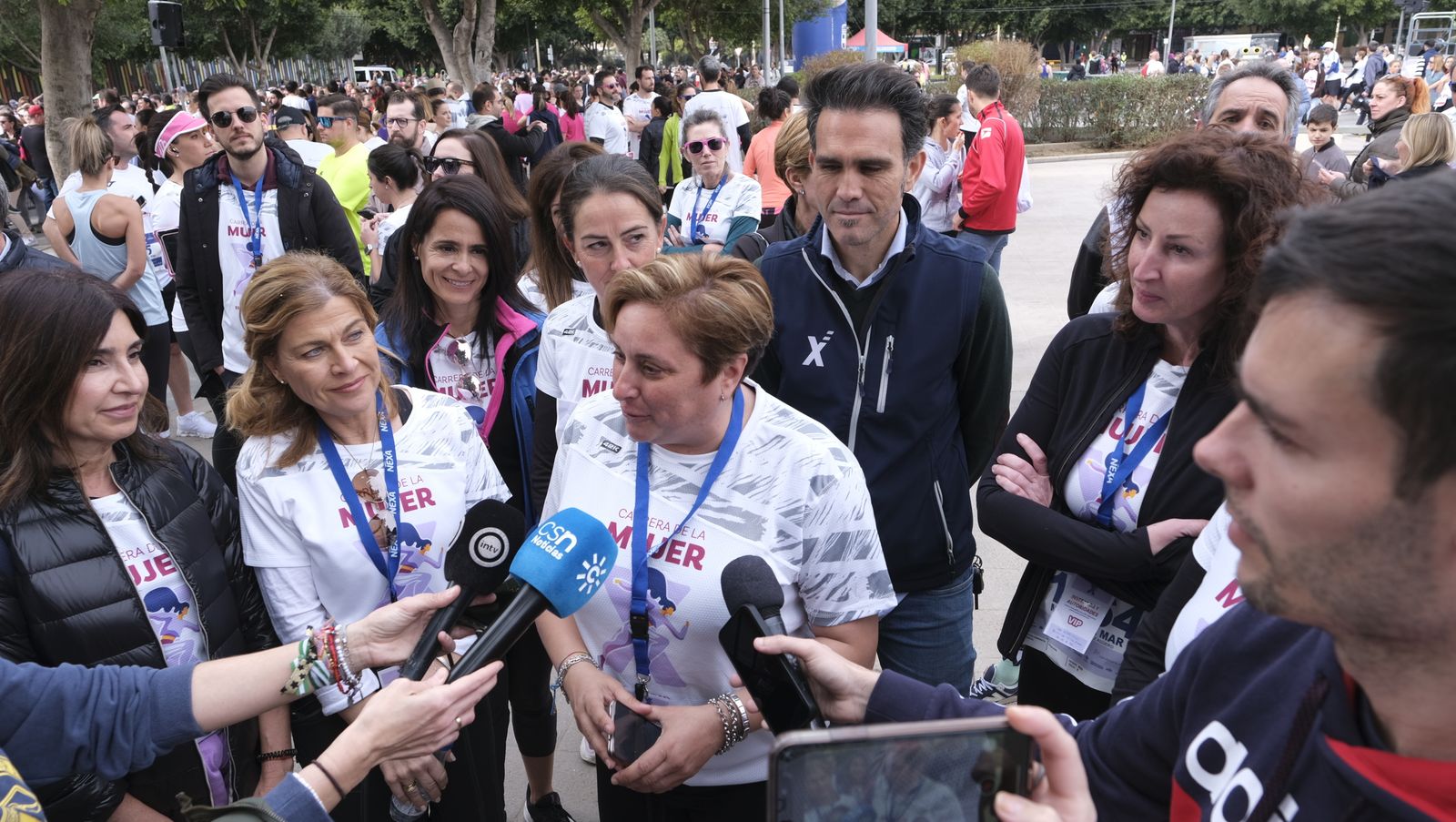 Imágenes de la Carrera de la Mujer 2023 en Almería
