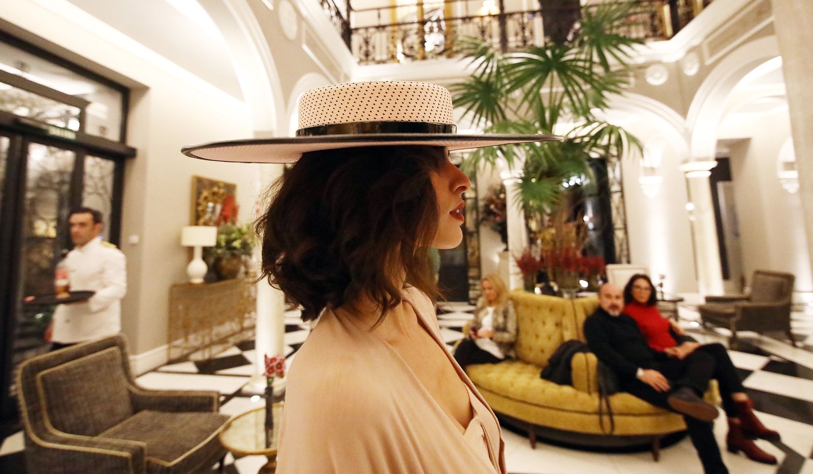 Ángeles Verano presenta su nueva colección en el 'Hotel Casa Palacio María Luisa'