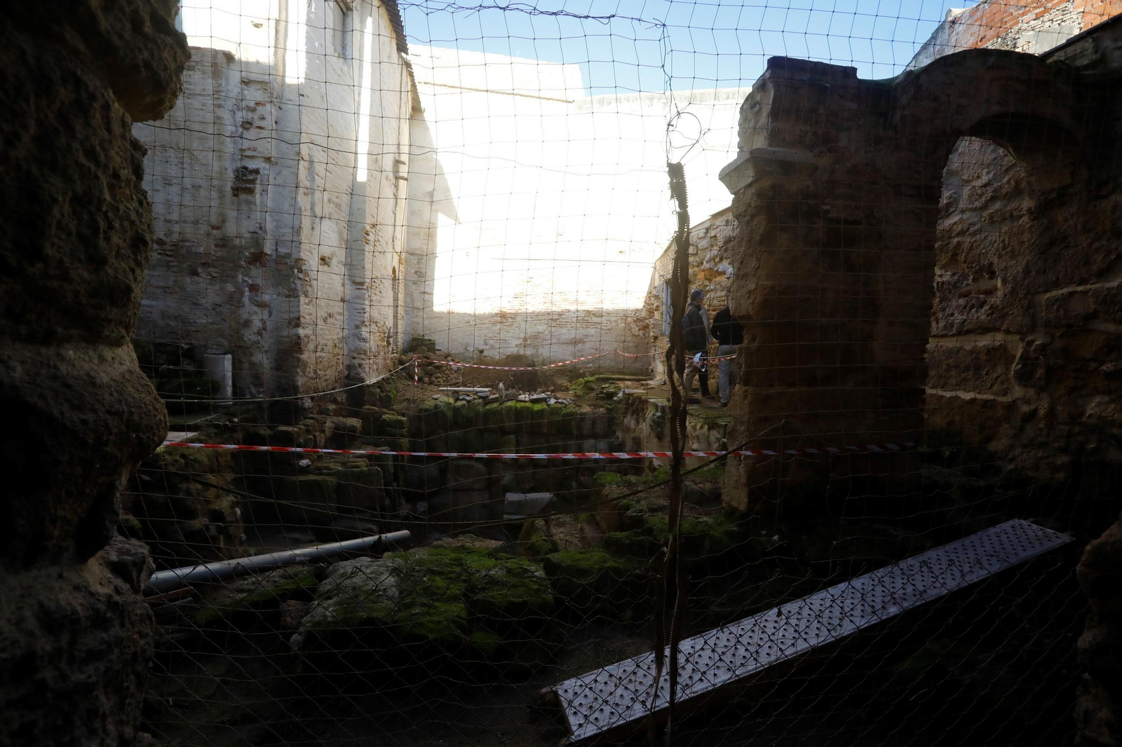 Una ruta en imágenes por los baños árabes de la Pescadería de Córdoba