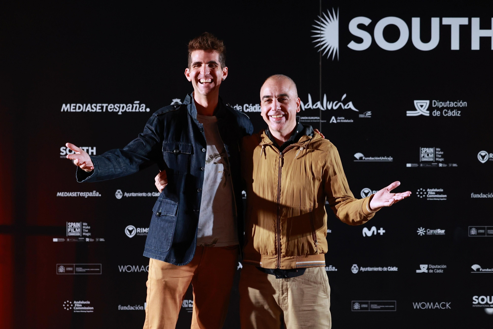 Las imágenes de la última gran alfombra roja de South International Series Festival Cádiz: Eduardo Noriega, Paco León, Ingrid Rubio, Benito Zambrano...