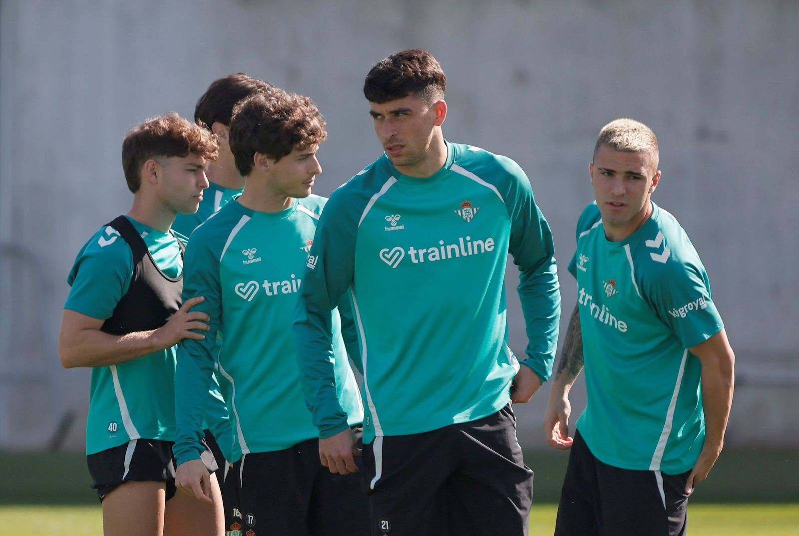 Pablo García se ejercita con sus compañeros en la ciudad deportiva.