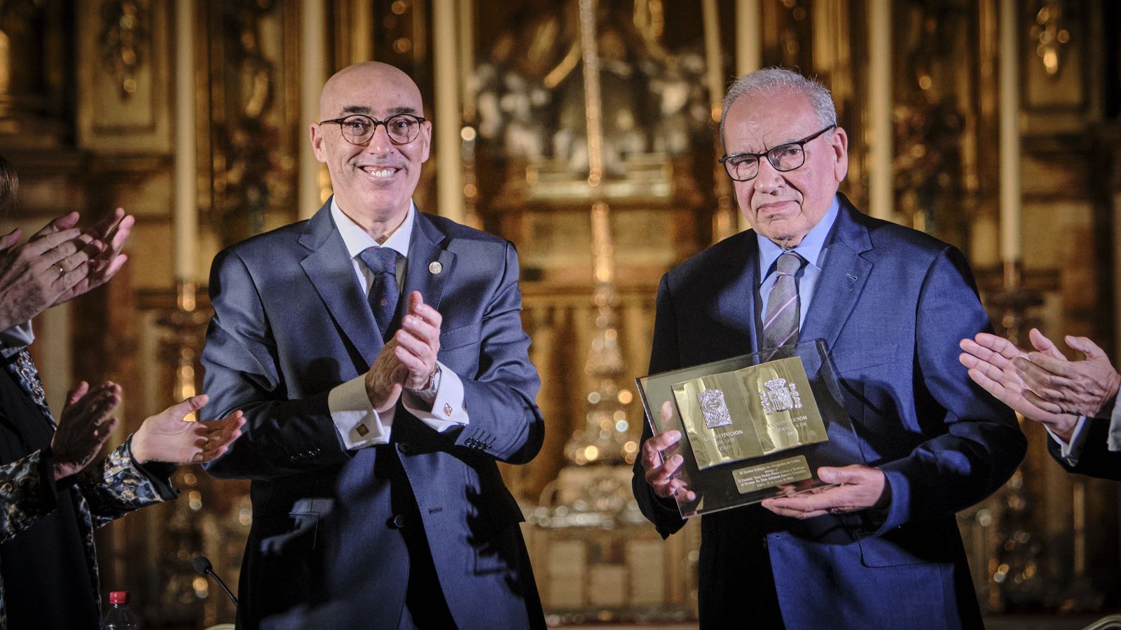 El Colegio de Abogados entrega el Premio Pérez Llorca a Alfonso Guerra en el Oratorio de San Felipe