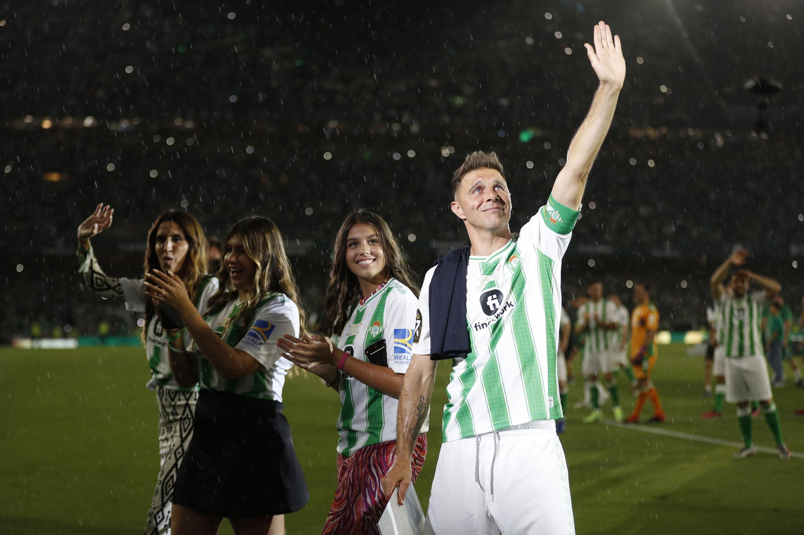 Las imágenes del partido de despedida de Joaquín