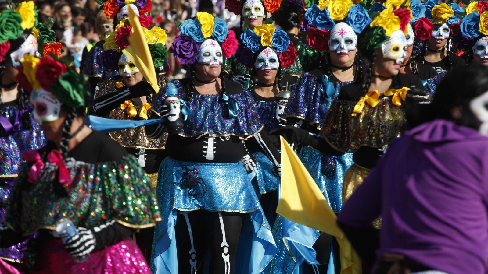 Otros de los grupos que participó en el desfile.